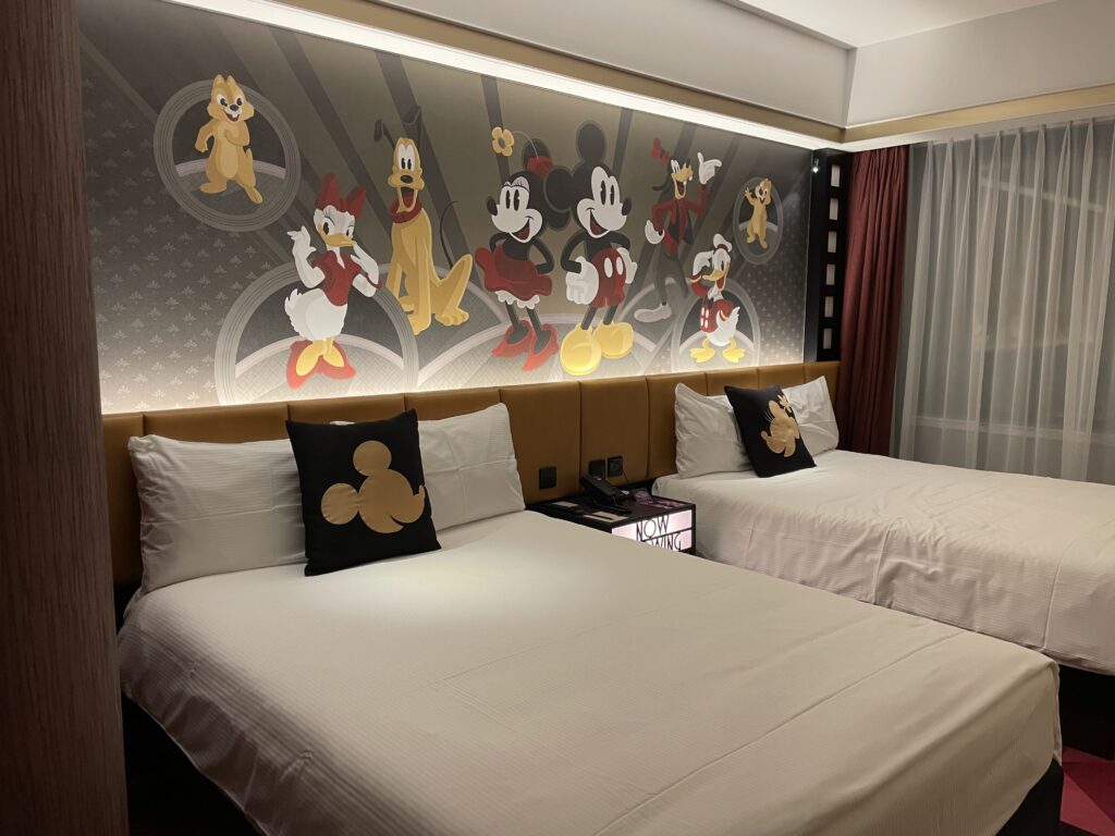 香港ディズニーハリウッドホテルのミッキールーム内観