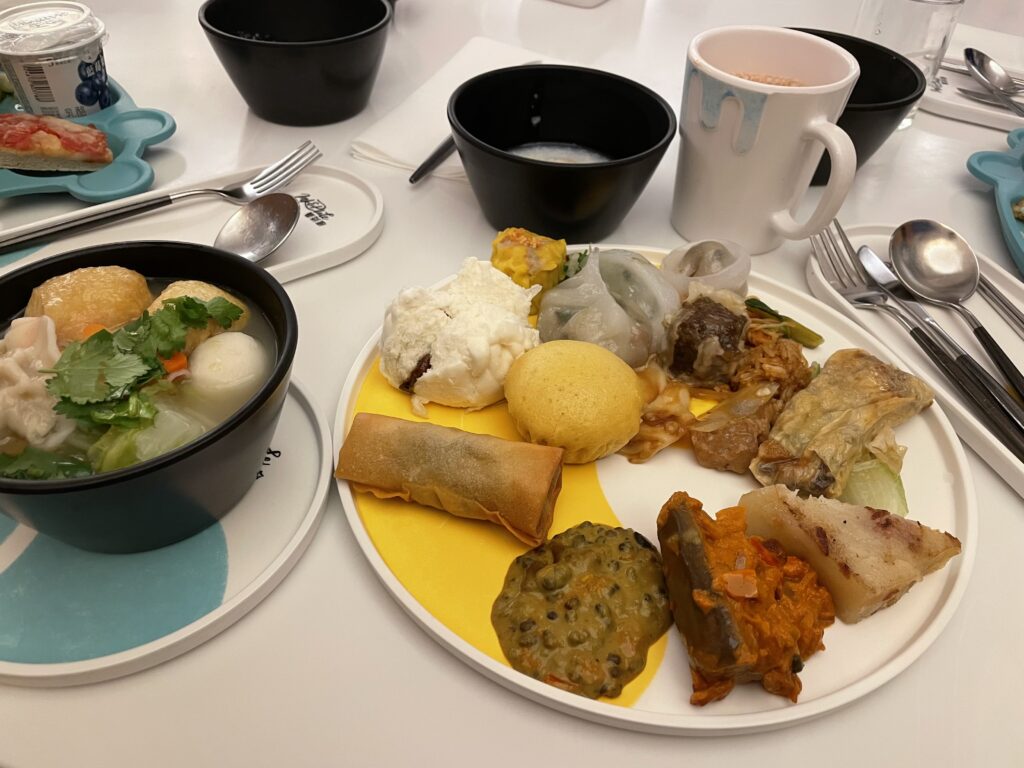 香港ディズニーハリウッドホテルのインク＆プレート