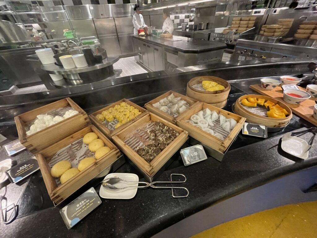 香港ディズニーハリウッドホテルのインク＆プレート