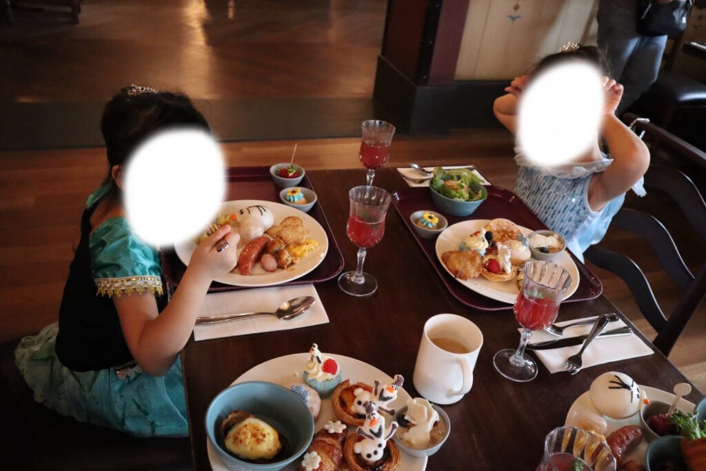 香港ディズニーランドのKlook限定アレンデールロイヤルブレックファストビュッフェ