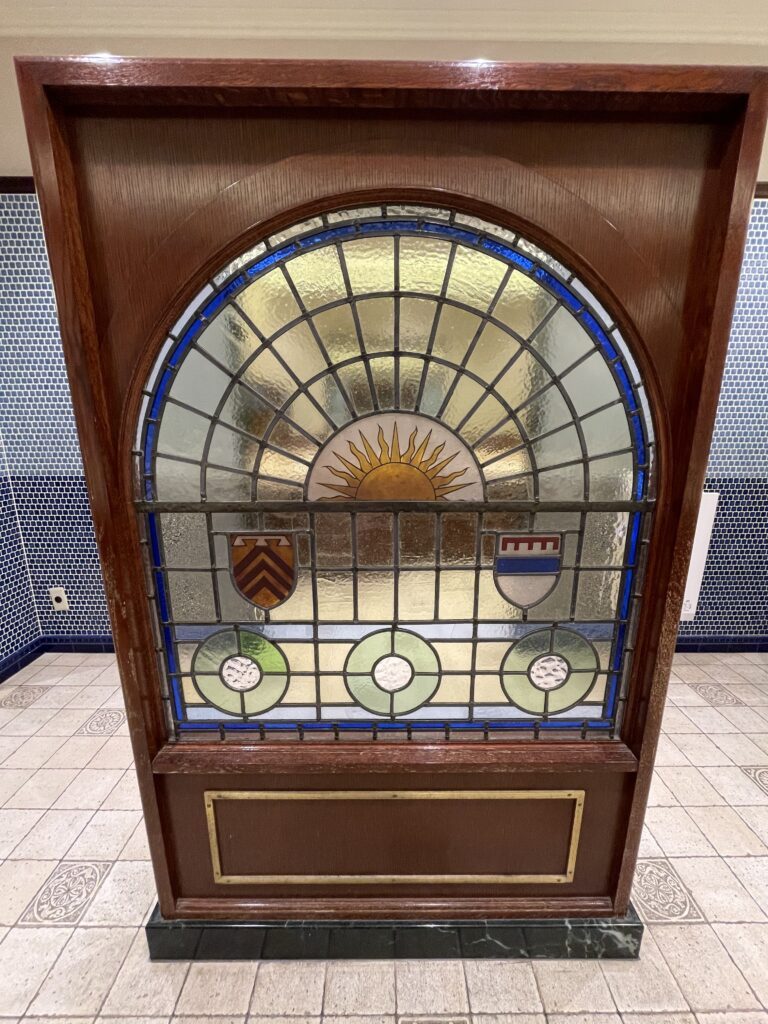 白い恋人パークのステンドグラス