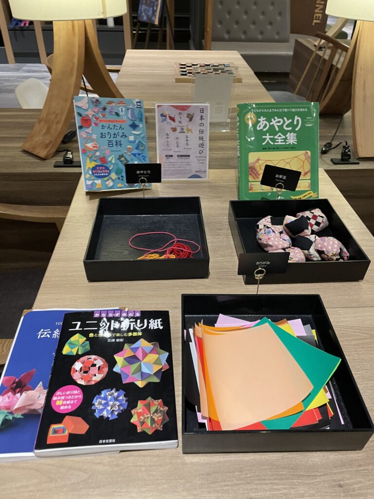 OMO7旭川の折り紙